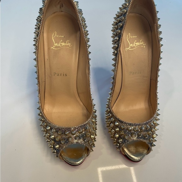 Louboutin heels - Picture 8 of 9